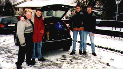 UW99J